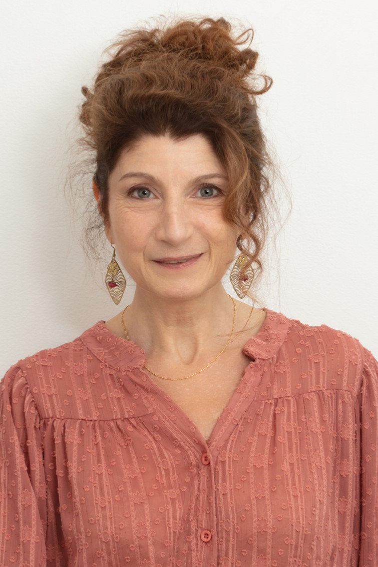 Sandrine-Alivesi-portrait-03-©-Gwladys-Louiset